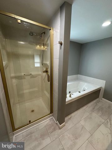541 W JERSEY AVE, Woodbury Heights, NJ 08097