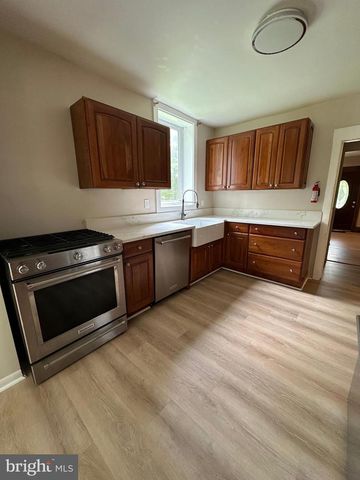 541 W JERSEY AVE, Woodbury Heights, NJ 08097