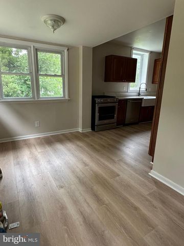 541 W JERSEY AVE, Woodbury Heights, NJ 08097