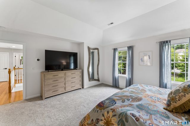 10 Pearl Street, Newtown, CT 06482