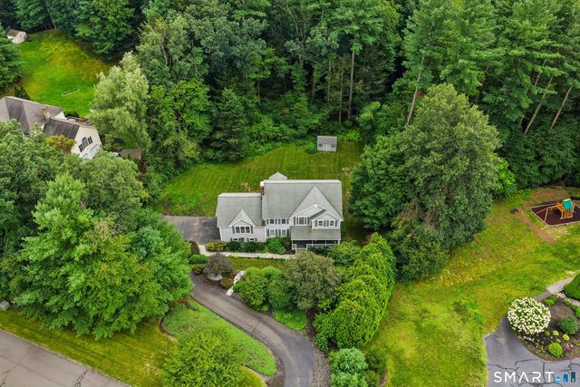 10 Pearl Street, Newtown, CT 06482