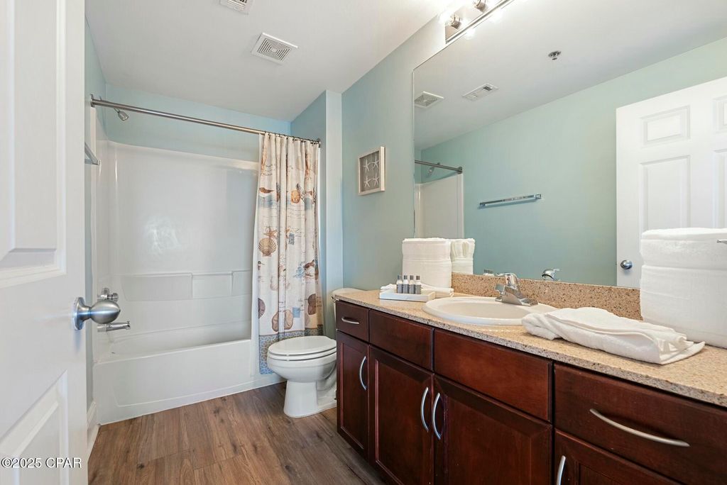 Image 16 of property listing at 9860 S Thomas Drive 913, Panama City Beach, FL 32408