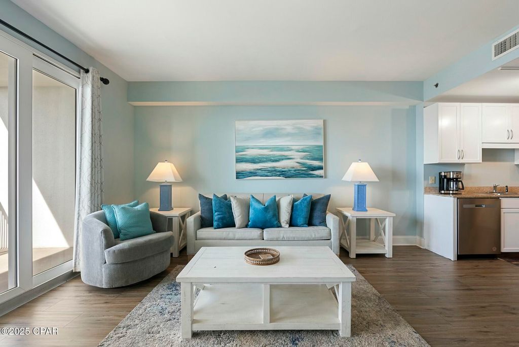Image 9 of property listing at 9860 S Thomas Drive 913, Panama City Beach, FL 32408