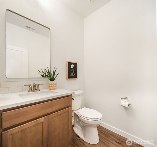 2401 E 16th Street, Bremerton, WA 98310