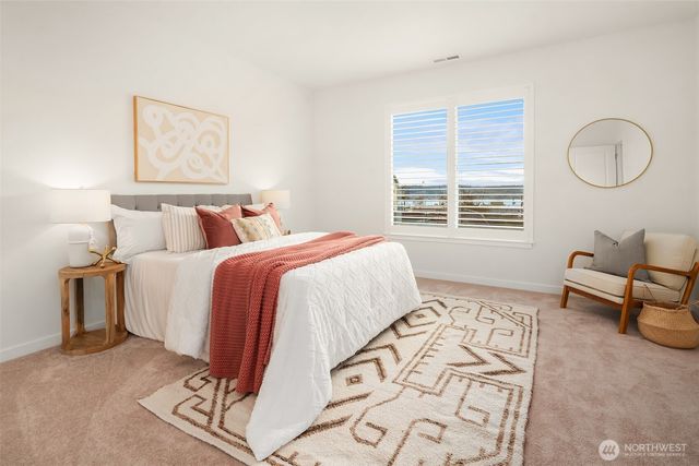 2401 E 16th Street, Bremerton, WA 98310