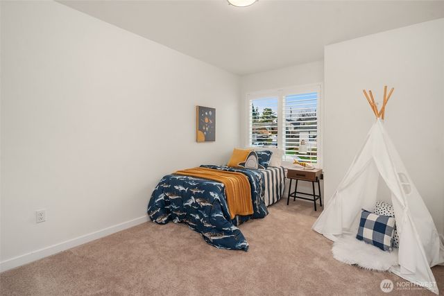 2401 E 16th Street, Bremerton, WA 98310