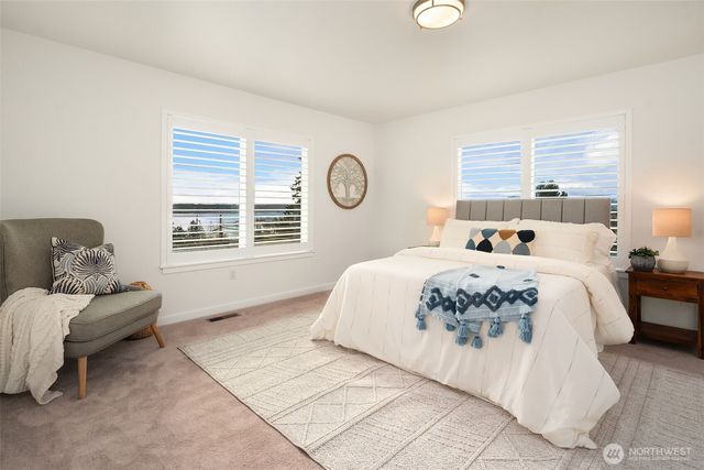 2401 E 16th Street, Bremerton, WA 98310