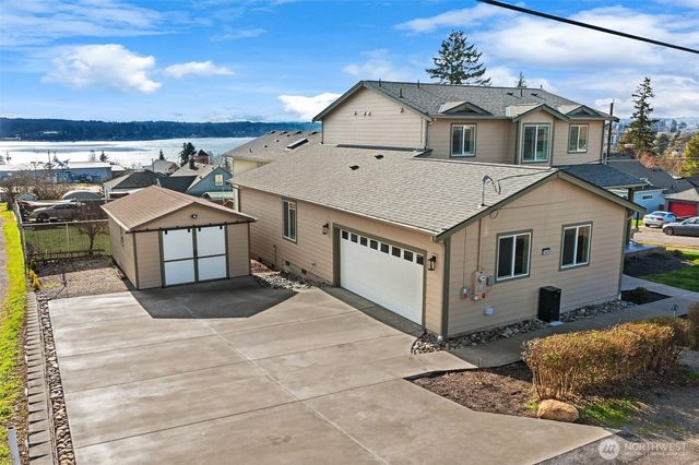 2401 E 16th Street, Bremerton, WA 98310