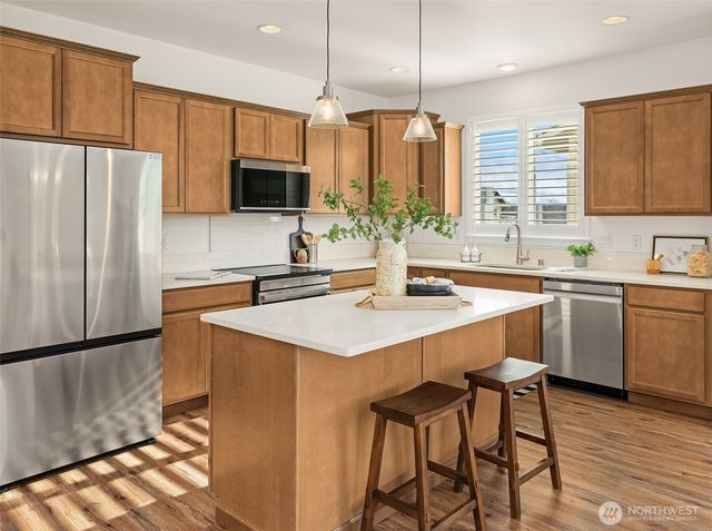 2401 E 16th Street, Bremerton, WA 98310