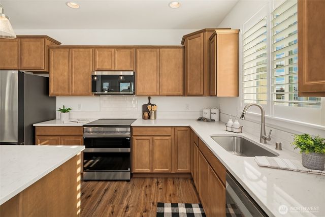 2401 E 16th Street, Bremerton, WA 98310