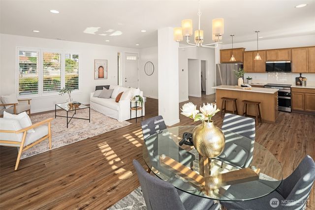 2401 E 16th Street, Bremerton, WA 98310