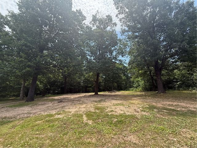 15435 Realtree Road, Gravette, AR 72736