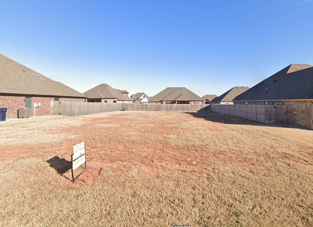 4516 Hambletonian Lane, Mustang, OK 73064