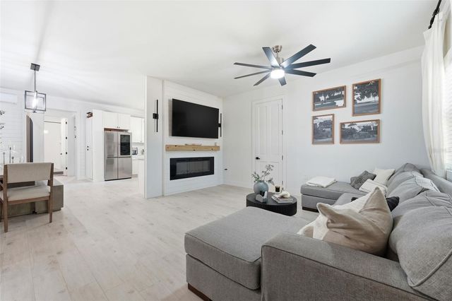 36104 EMERALDA AVENUE, Leesburg, FL 34788