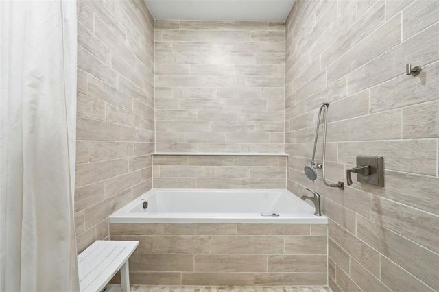 36104 EMERALDA AVENUE, Leesburg, FL 34788