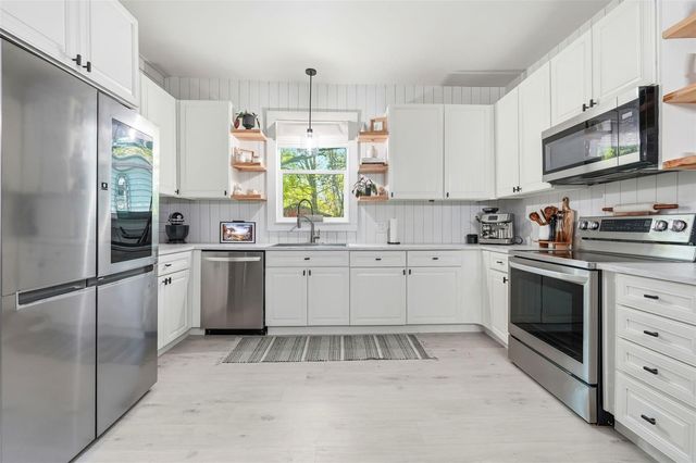 36104 EMERALDA AVENUE, Leesburg, FL 34788