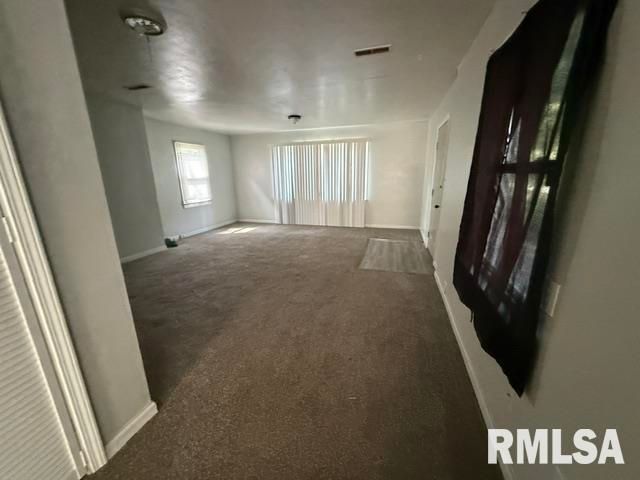 2204 E ADAMS Street, Springfield, IL 62703
