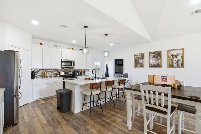 6612 Old Orchard Court, Joshua, TX 76058