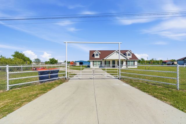 6612 Old Orchard Court, Joshua, TX 76058