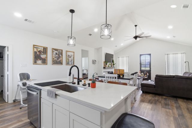 6612 Old Orchard Court, Joshua, TX 76058