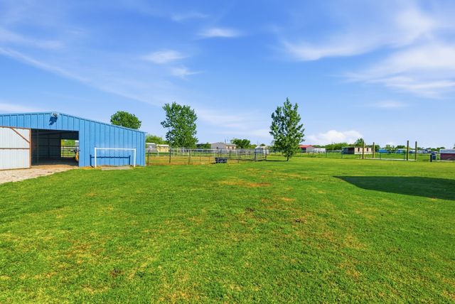 6612 Old Orchard Court, Joshua, TX 76058