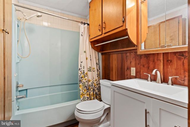 1797 NEW BLOOMFIELD RD, New Bloomfield, PA 17068