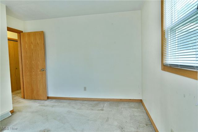 1529 Difford Drive, Niles, OH 44446