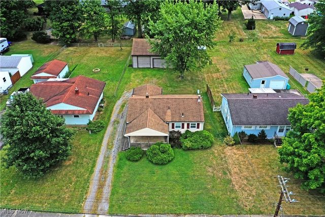 1529 Difford Drive, Niles, OH 44446