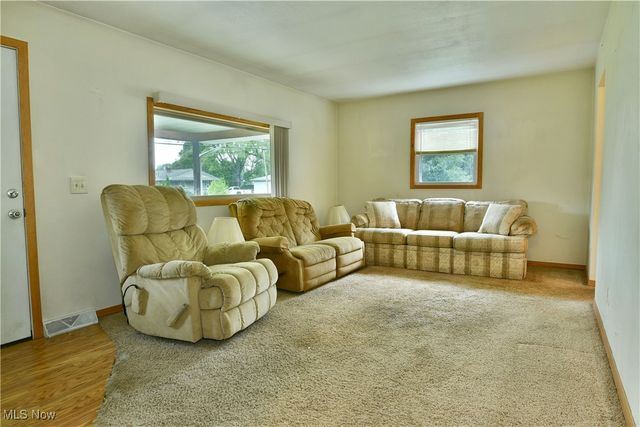 1529 Difford Drive, Niles, OH 44446