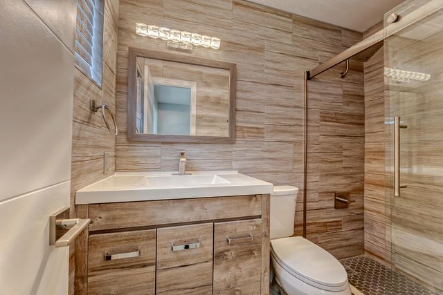 400 S Luna Court 3, Hollywood, FL 33021