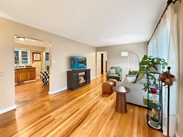 3167 W 24TH Street, Erie, PA 16506