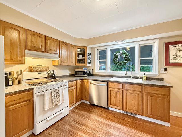 3167 W 24TH Street, Erie, PA 16506