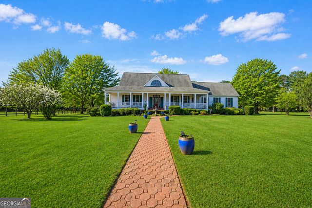 159 Friar Tuck Road, Fayetteville, GA 30215