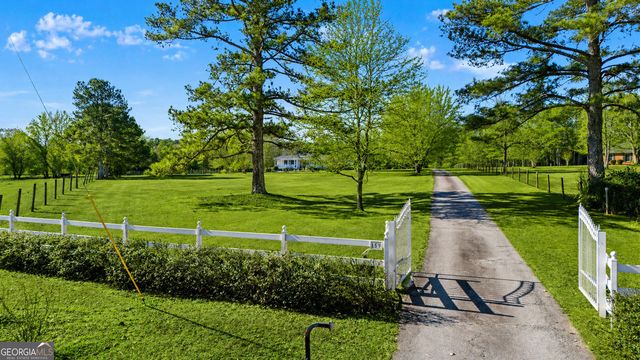 159 Friar Tuck Road, Fayetteville, GA 30215