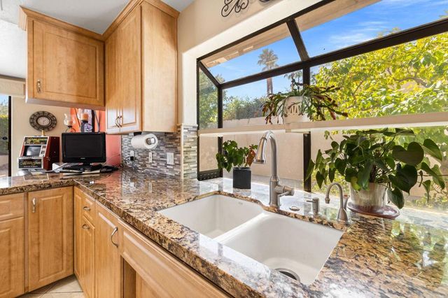 73681 Agave Lane, Palm Desert, CA 92260