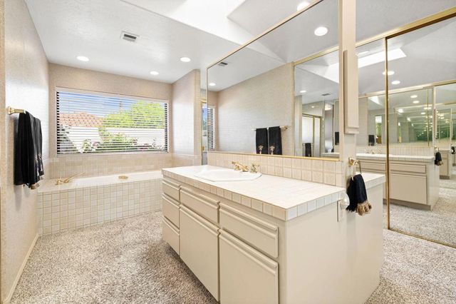 73681 Agave Lane, Palm Desert, CA 92260