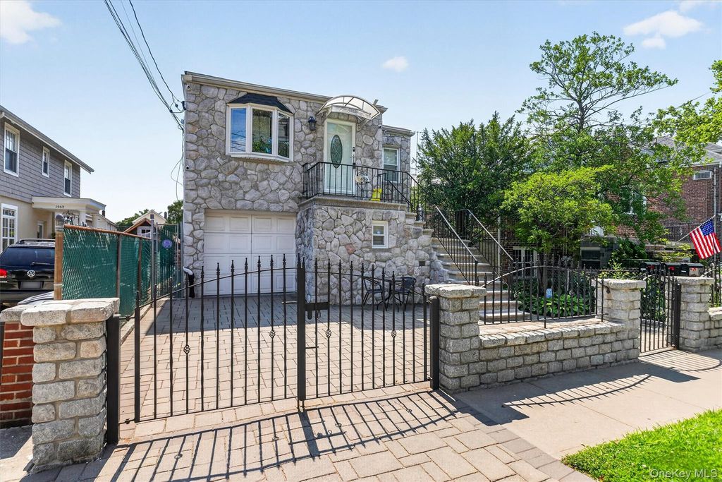 1458 Dwight Place, Bronx, NY 10465 — photo 2