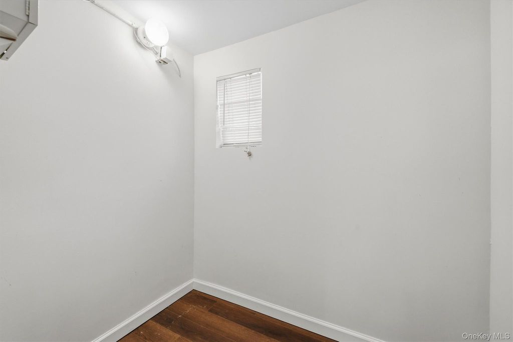 1458 Dwight Place, Bronx, NY 10465 — photo 3