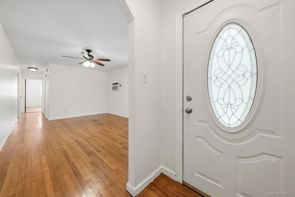 1458 Dwight Place, Bronx, NY 10465 — photo 4