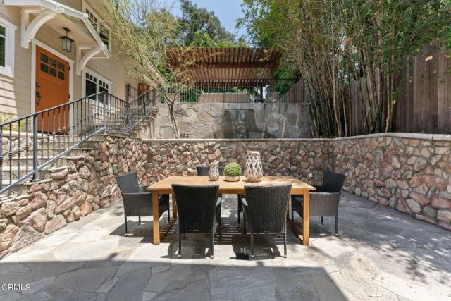 130 S Arroyo Boulevard, Pasadena, CA 91105