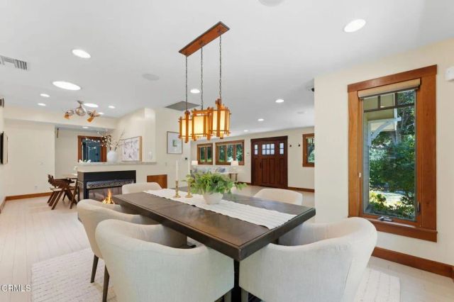 130 S Arroyo Boulevard, Pasadena, CA 91105