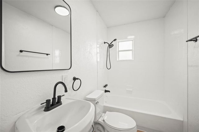 230 D STREET, Lake Wales, FL 33853