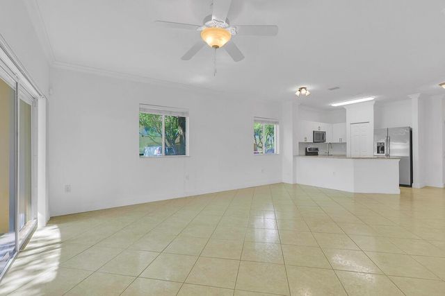 5720 Tuscany Way, Tamarac, FL 33321
