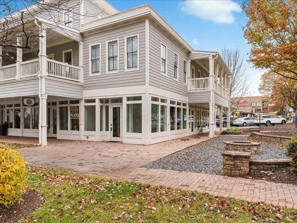 1144 Canton Street 205, Roswell, GA 30075