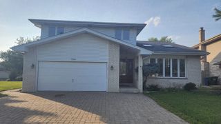 7264 SKYLINE Drive, Justice, IL 60458