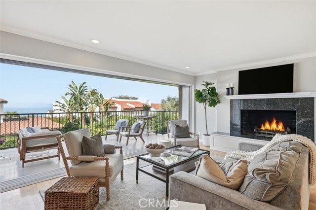1609 Via Montemar, Palos Verdes Estates, CA 90274