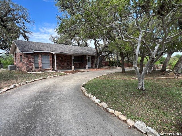10267 Mount Crosby, San Antonio, TX 78251
