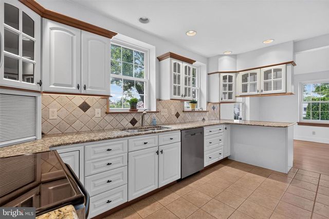624 E CHERRY ST, Palmyra, PA 17078