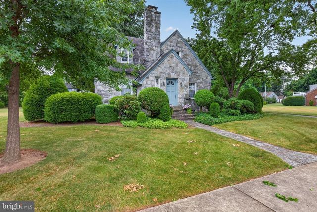 624 E CHERRY ST, Palmyra, PA 17078