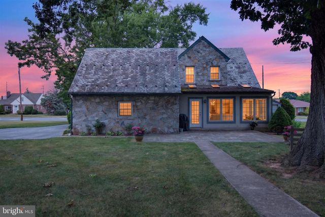 624 E CHERRY ST, Palmyra, PA 17078